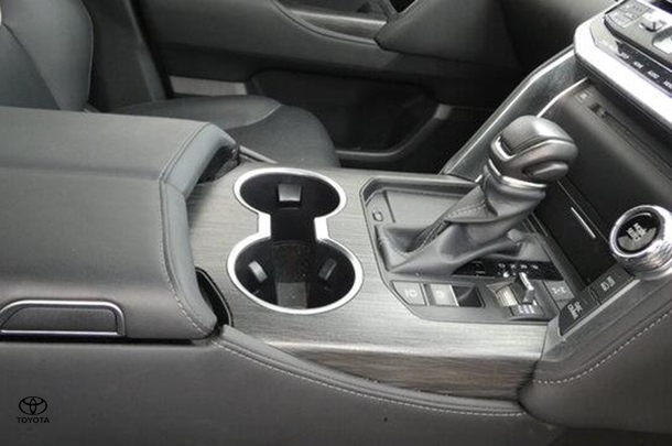 2023 Toyota Landcruiser GR Sport image 16