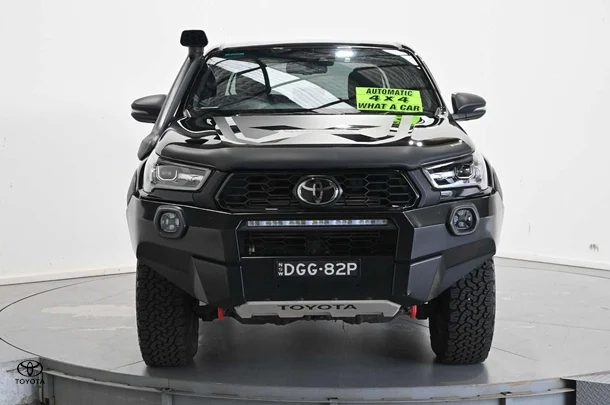 2021 Toyota Hilux 4x4 Rugged X image 2