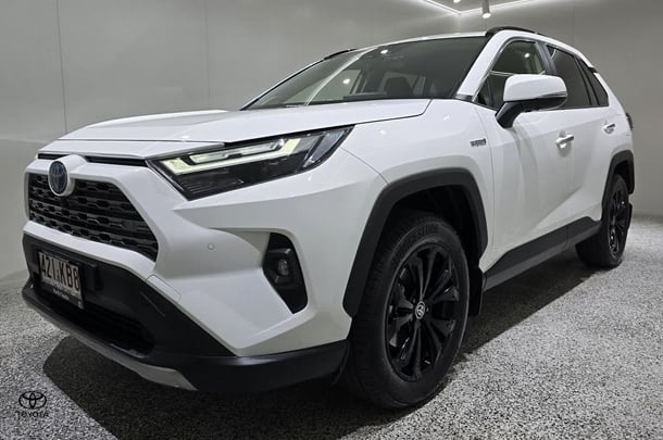 2024 Toyota RAV4 Hybrid Cruiser-AWD image 5