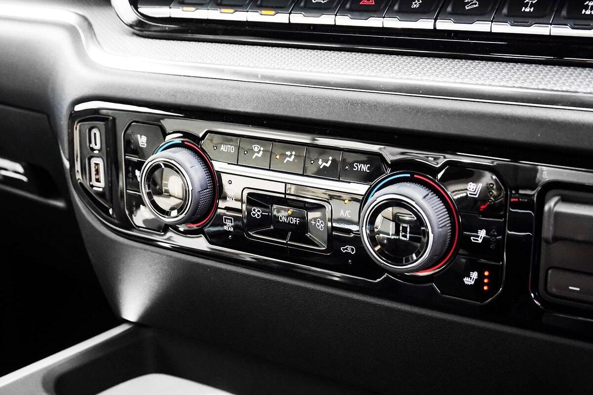 2025 Chevrolet Silverado 1500 ZR2 W/Tech Pack Auto 4x4 MY24 image 13