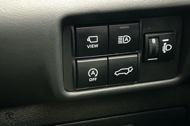 2023 Toyota Kluger 4x2 GRANDE image 35