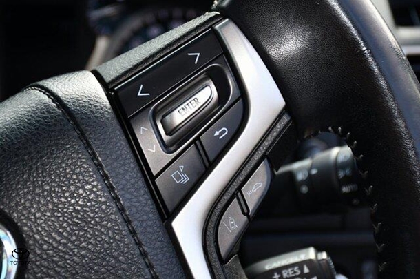 2019 Toyota Prado VX image 14