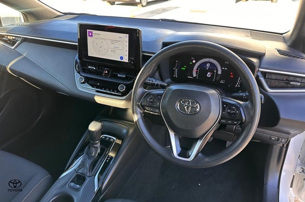 2023 Toyota Corolla Hatch Hybrid Ascent Sport image 13