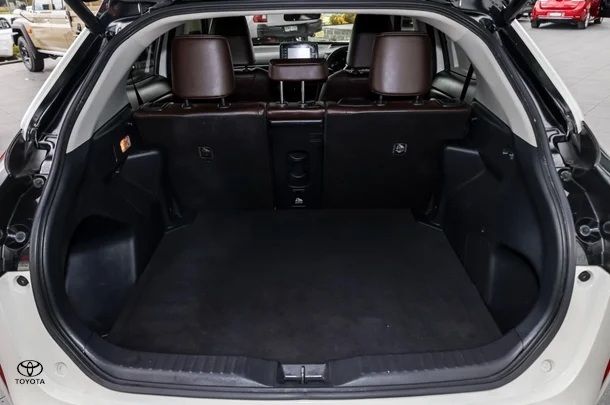 2021 Toyota Yaris Cross Hybrid Urban image 25