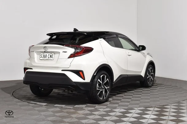 2019 Toyota C-HR Koba AWD image 2