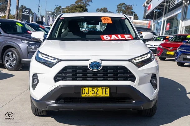 2023 Toyota Rav4 Hybrid GX-2WD image 4