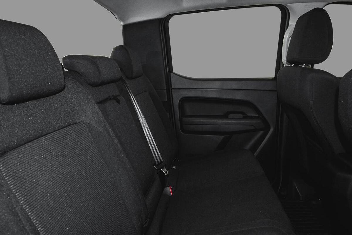 2024 Volkswagen Amarok TDI405 Core NF Auto 4MOT MY23 Dual Cab image 6