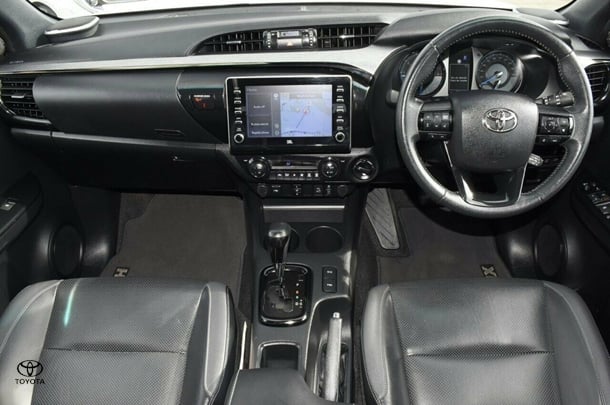 2023 Toyota Hilux 4x4 Rogue image 5