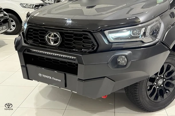 2022 Toyota Hilux 4x4 Rugged X image 11