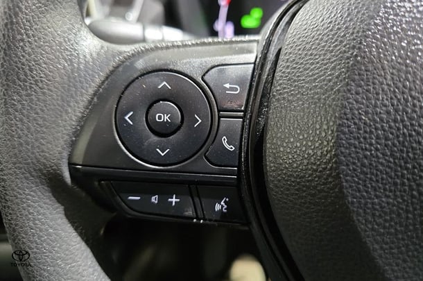 2024 Toyota COROLLA SEDAN HYBRID Ascent Sport image 17