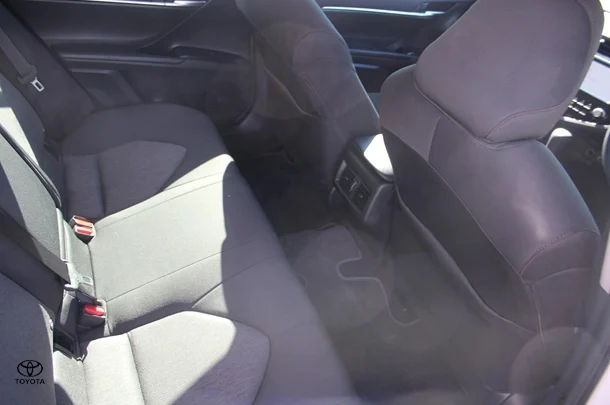 2020 Toyota Camry Ascent image 16