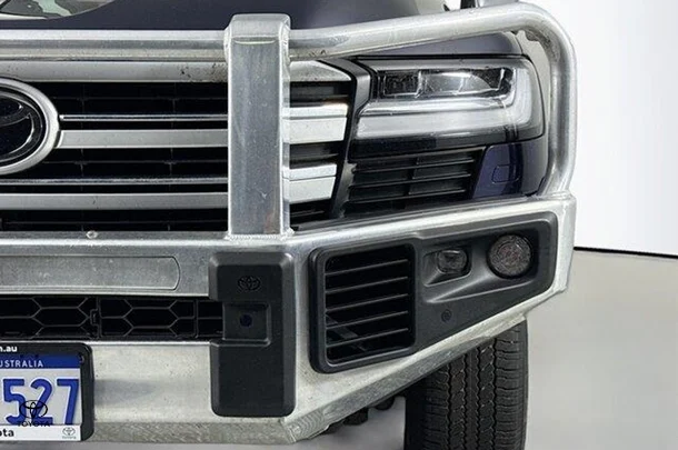 2024 Toyota LANDCRUISER Sahara image 3
