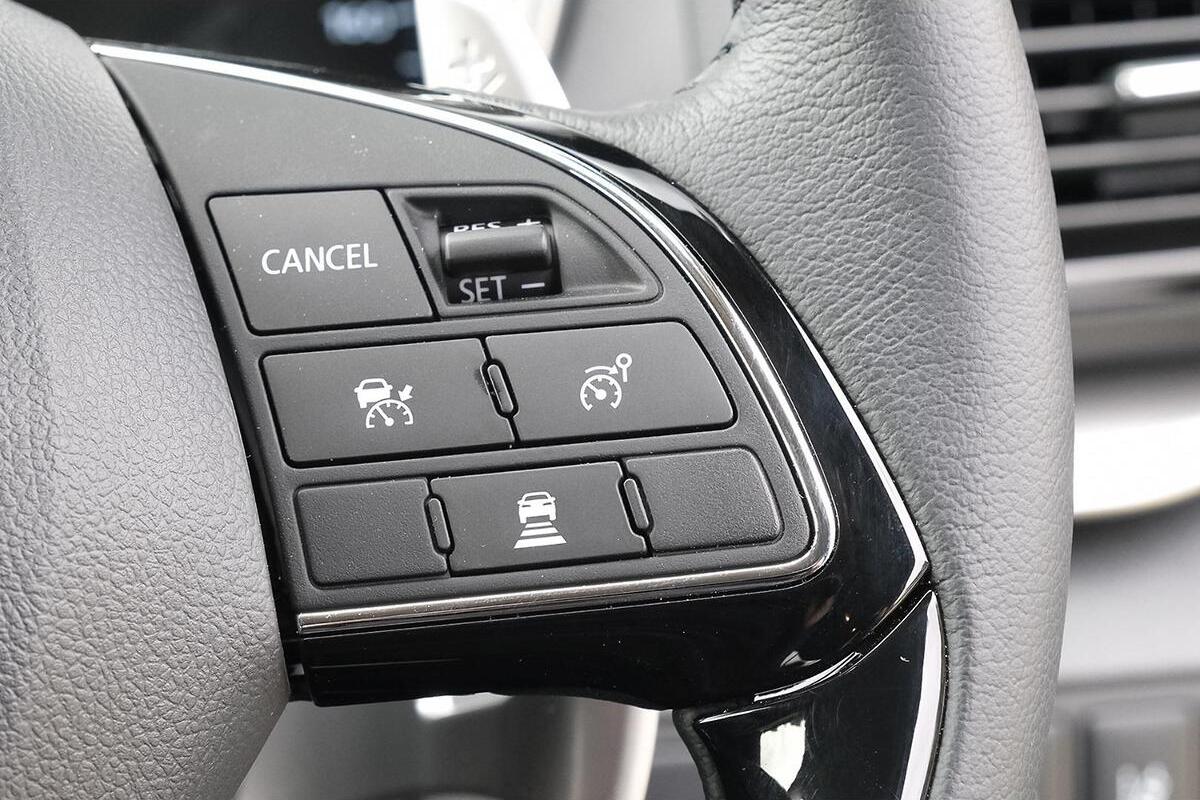 2025 Mitsubishi Eclipse Cross PHEV Aspire YB Auto AWD MY24 image 18