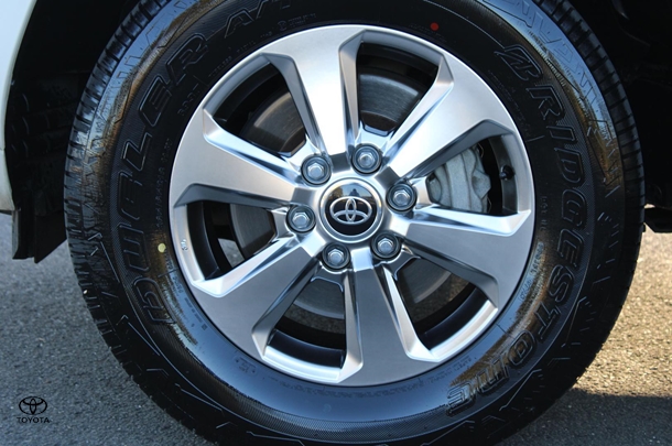 2023 Toyota Landcruiser Sahara image 15