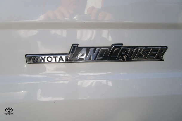 2021 Toyota LC Military GXL image 19