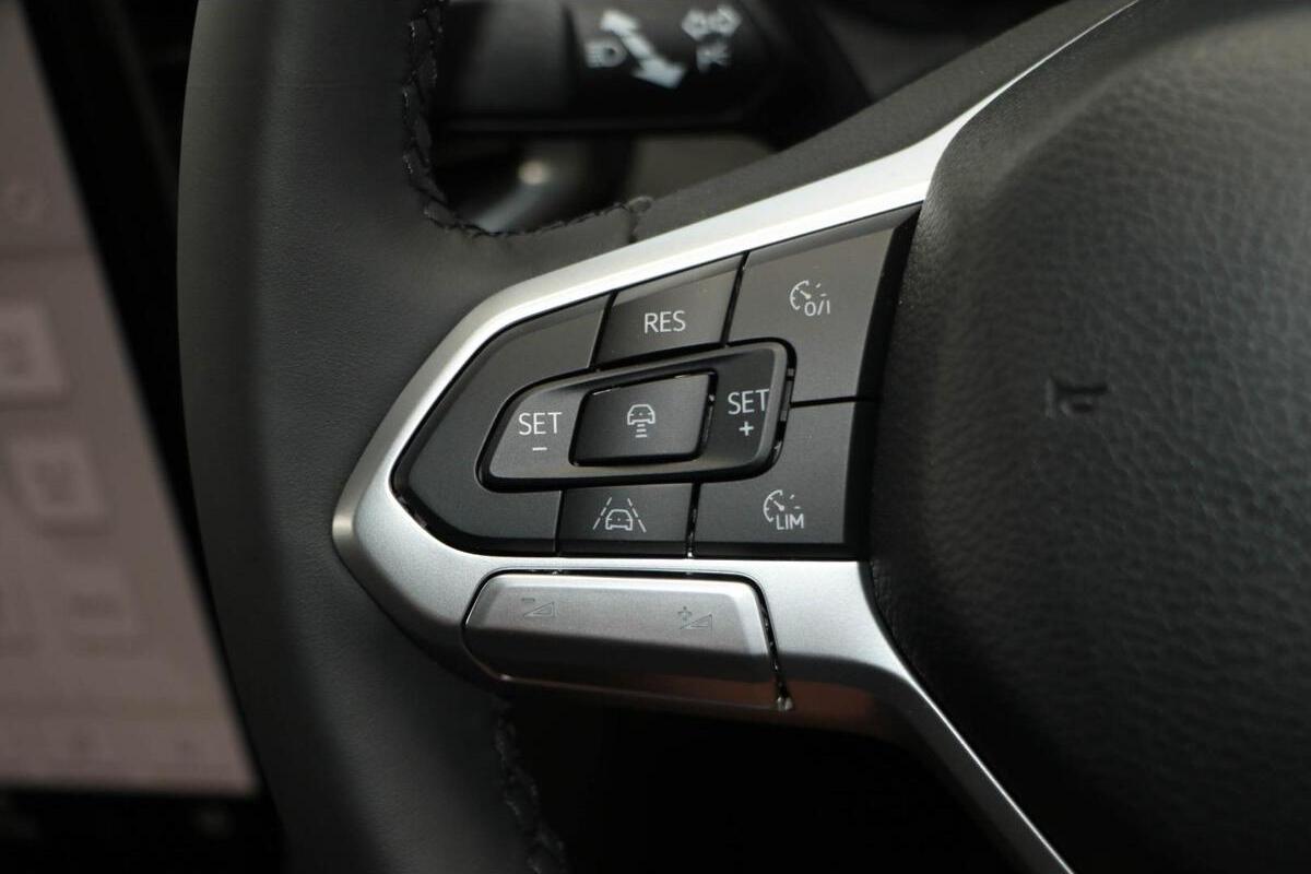 2024 Volkswagen Amarok TSI452 Aventura NF Auto 4MOTION Perm MY24 Dual Cab image 17