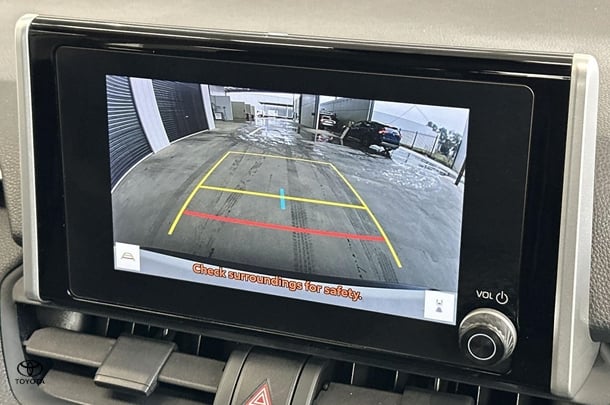 2023 Toyota Rav4 Hybrid GX-2WD image 4