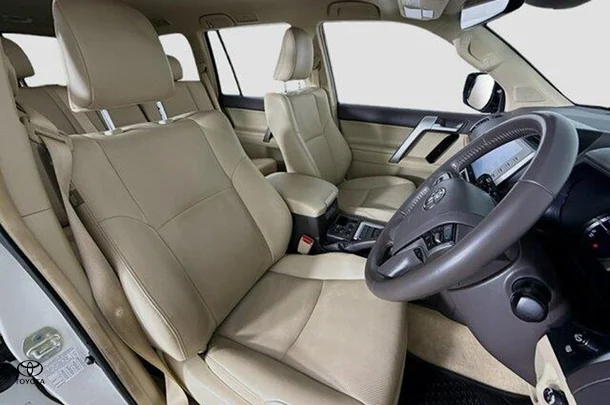 2022 Toyota Prado VX image 11
