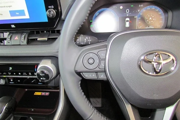 2024 Toyota Rav4 Hybrid Cruiser-AWD image 8