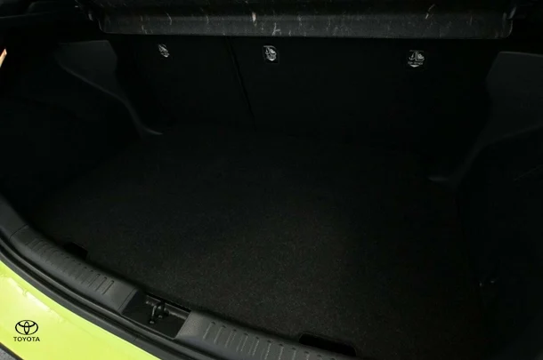 2020 Toyota Yaris SX image 8