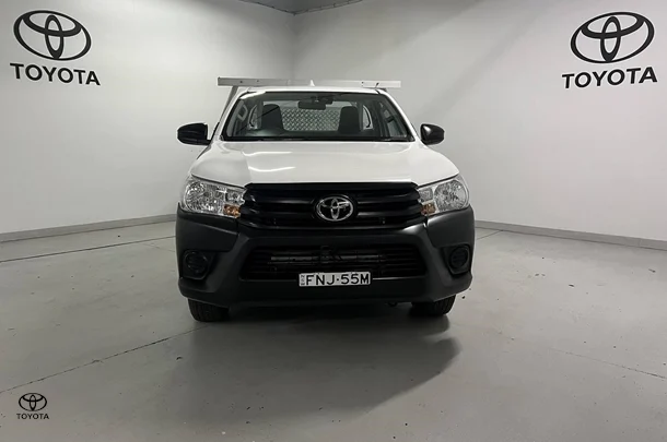 2024 Toyota Hilux Workmate image 2