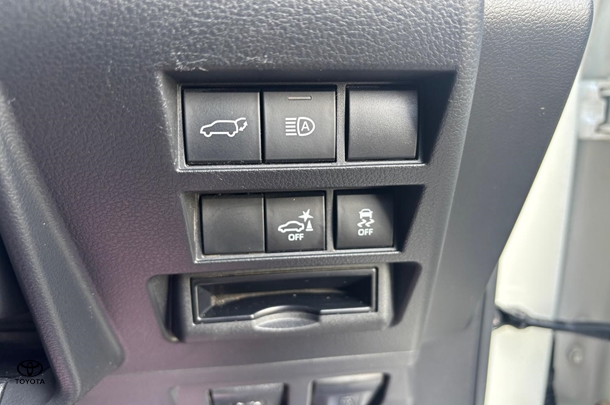 2022 Toyota Landcruiser Sahara image 22