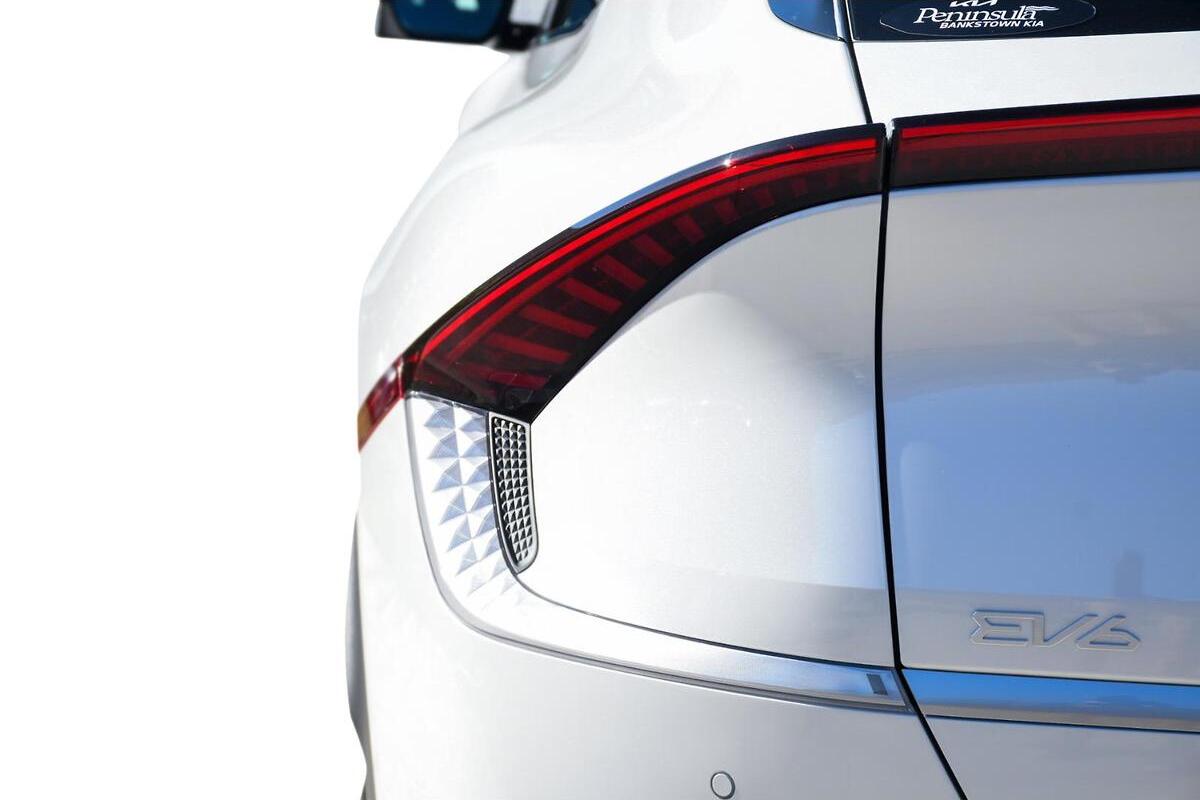 2025 Kia EV6 Air Auto MY24 image 18