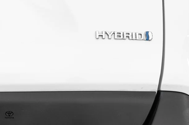 2021 Toyota RAV4 Hybrid GXL-2WD image 14