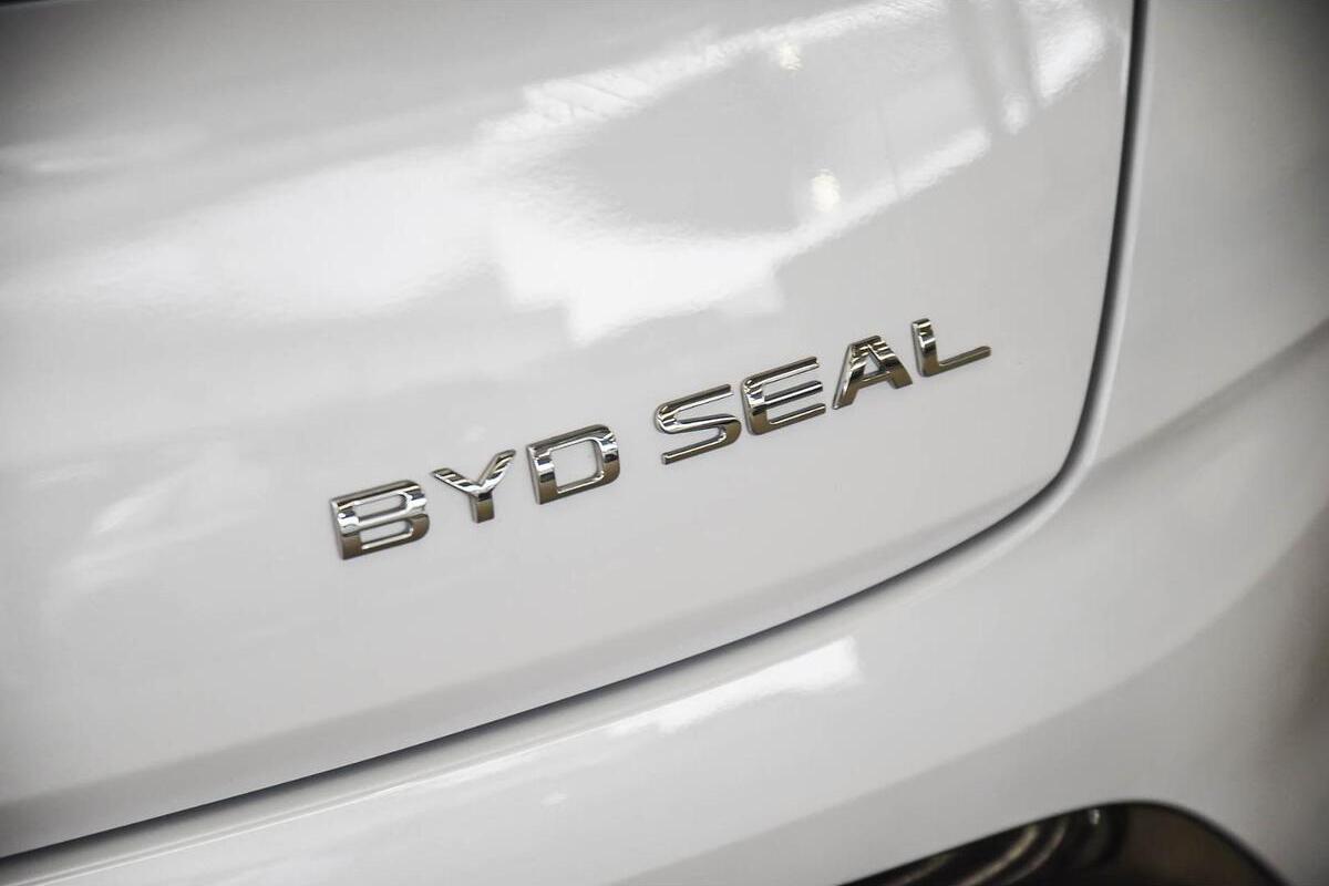 2025 BYD Seal Dynamic Auto MY25 image 6