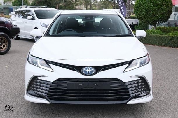 2023 Toyota Camry Hybrid Ascent image 3