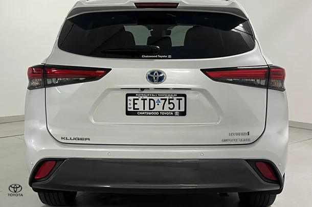 2021 Toyota Kluger Hybrid AWD GRANDE image 7