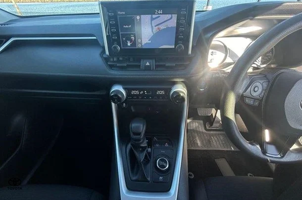 2019 Toyota RAV4 Hybrid GX AWD image 4