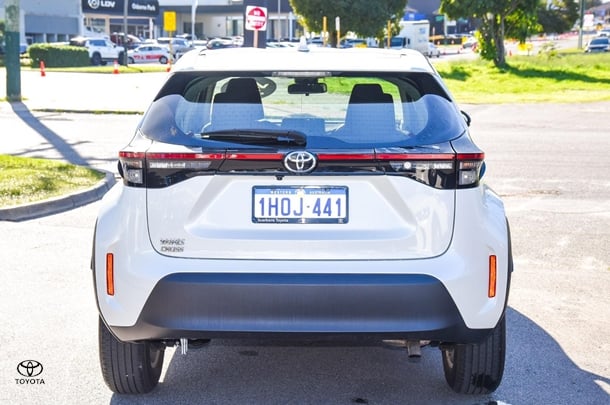 2022 Toyota Yaris Cross GX image 5