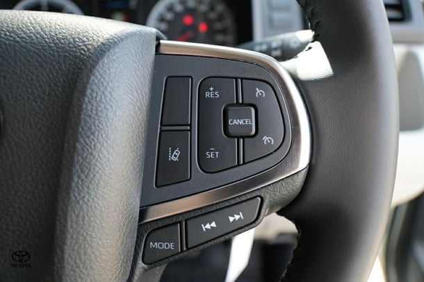 2024 Toyota Hiace LWB image 7