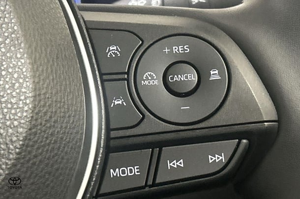 2023 Toyota Corolla Cross Hybrid Atmos AWD image 23