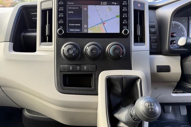 2021 Toyota Hiace LWB image 14