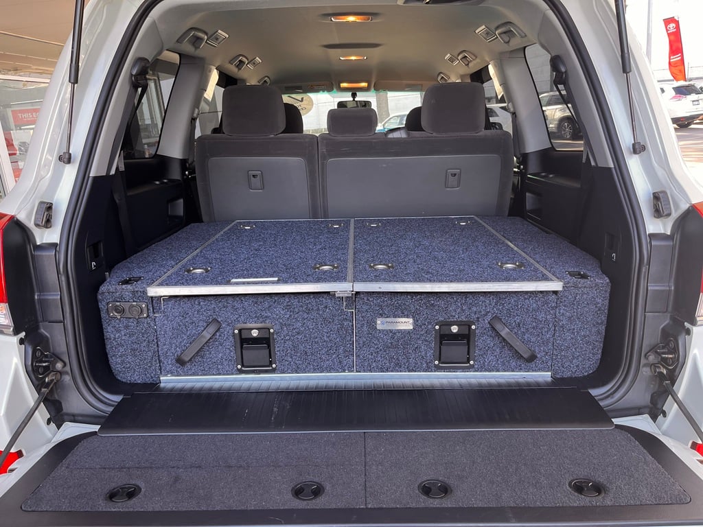 2020 Toyota Landcruiser GXL image 13