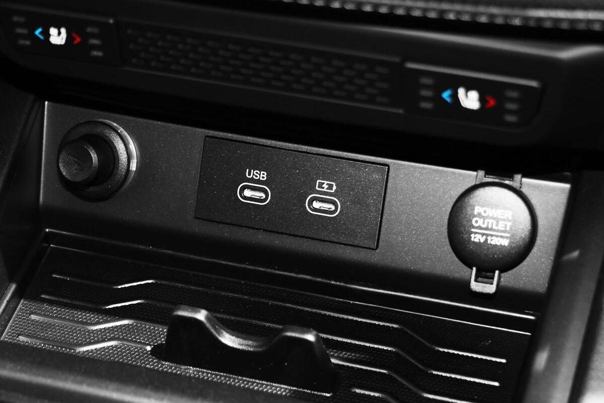 2024 SsangYong Musso Ultimate Luxury Auto 4x4 MY24 image 16