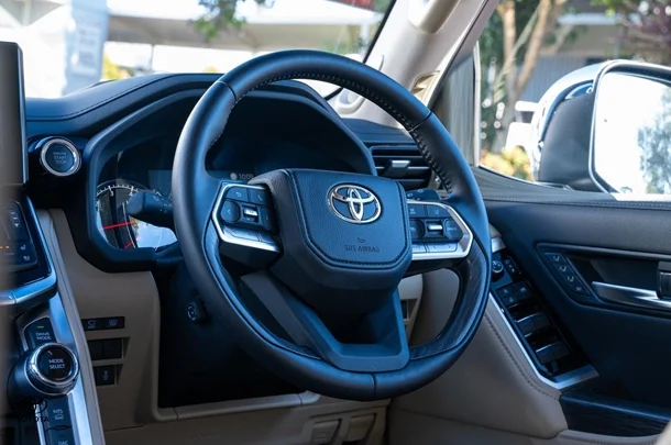 2024 TOYOTA Landcruiser Sahara ZX image 10