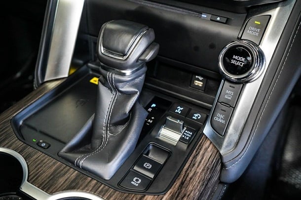 2023 Toyota Landcruiser VX image 25