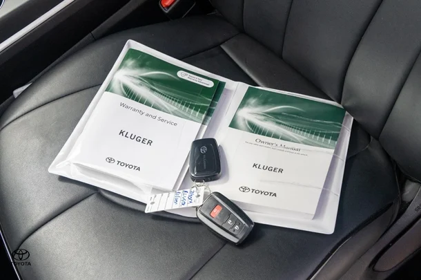 2021 Toyota KLUGER HYBRID GX AWD image 18