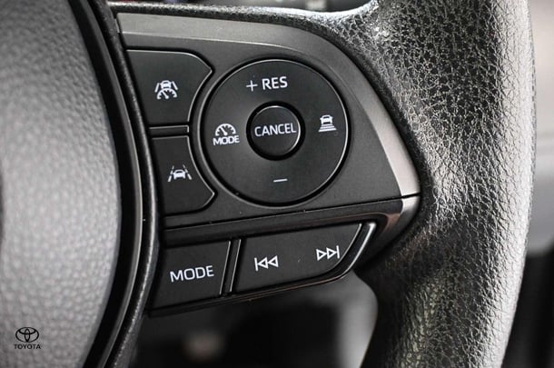 2023 Toyota Corolla Cross Petrol GX image 15
