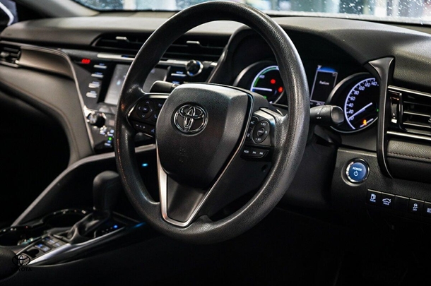 2019 Toyota Camry Hybrid Ascent image 16