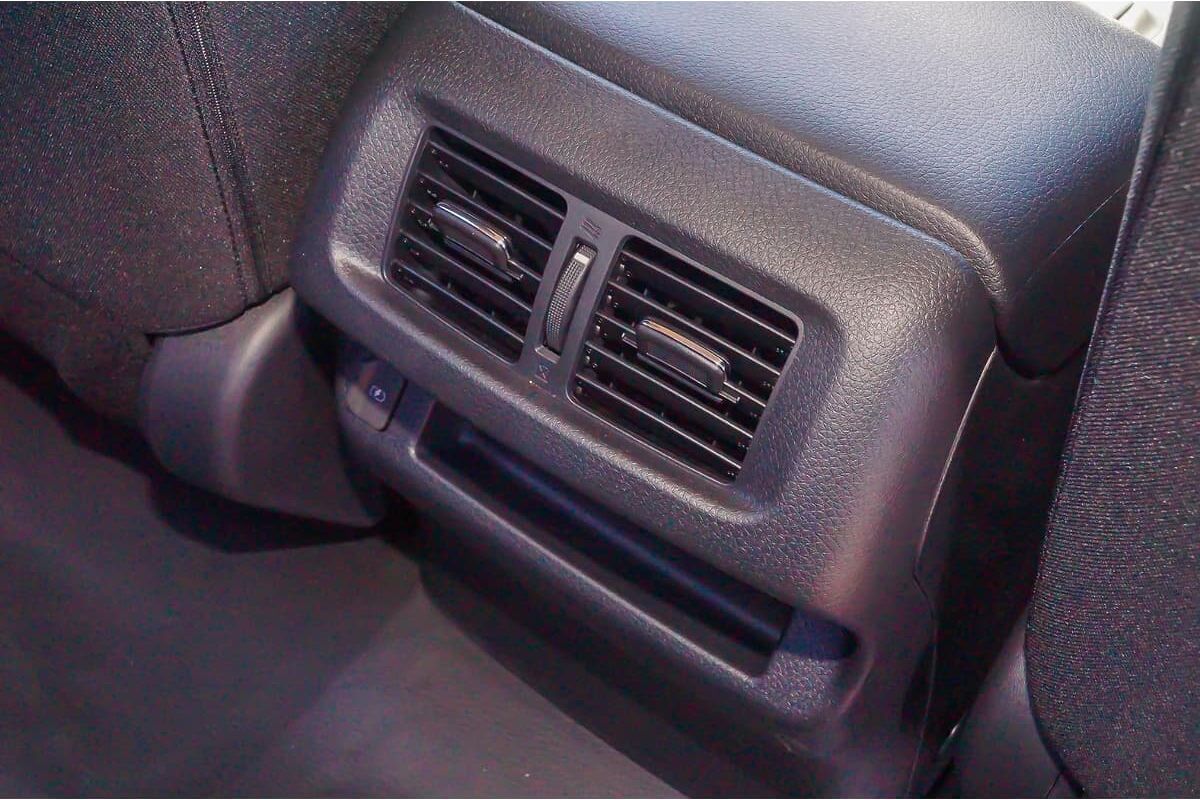 2025 Nissan Navara SL D23 Auto 4x4 MY24 Dual Cab image 15