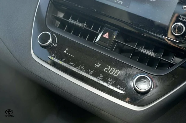 2020 Toyota Corolla Sedan Hybrid SX image 19