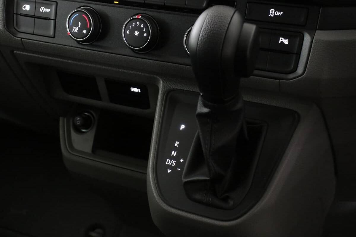 2024 Volkswagen Crafter 55 TDI410 SY1 Medium Wheelbase Auto MY24 image 14