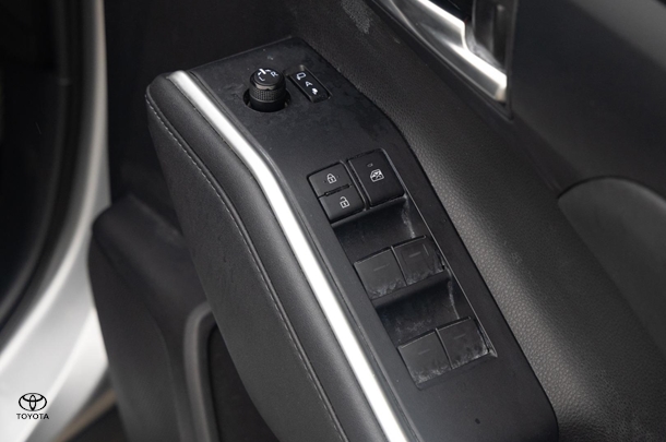 2021 Toyota KLUGER HYBRID GXL AWD image 17