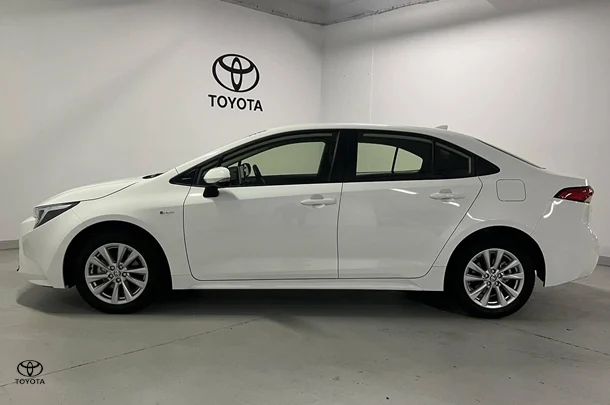 2024 Toyota Corolla Sedan Hybrid Ascent Sport image 9