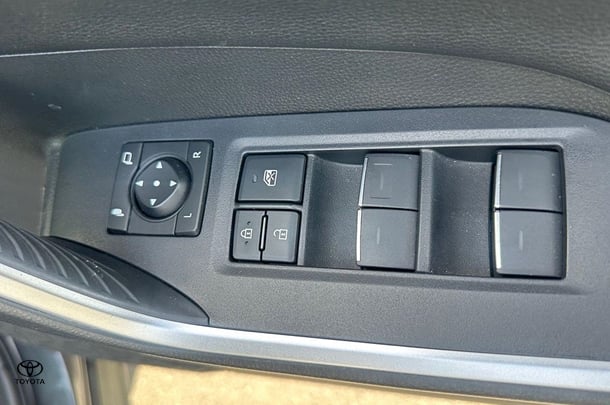 2022 Toyota Rav4 Hybrid XSE (2WD) image 15