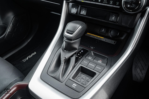 2021 Toyota RAV4 HYBRID Cruiser 2WD image 14